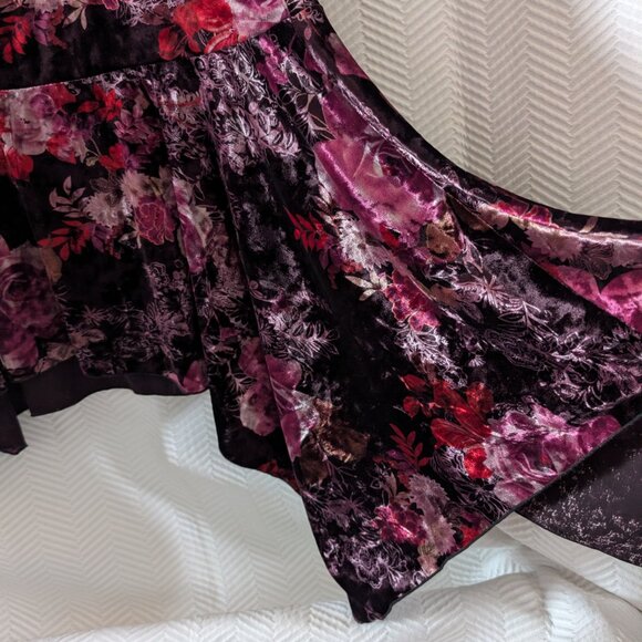 Le Chateau Velvet Dark Floral Halter Midi Dress Asymmetrical Hem XL Whimsigoth - Picture 9 of 13